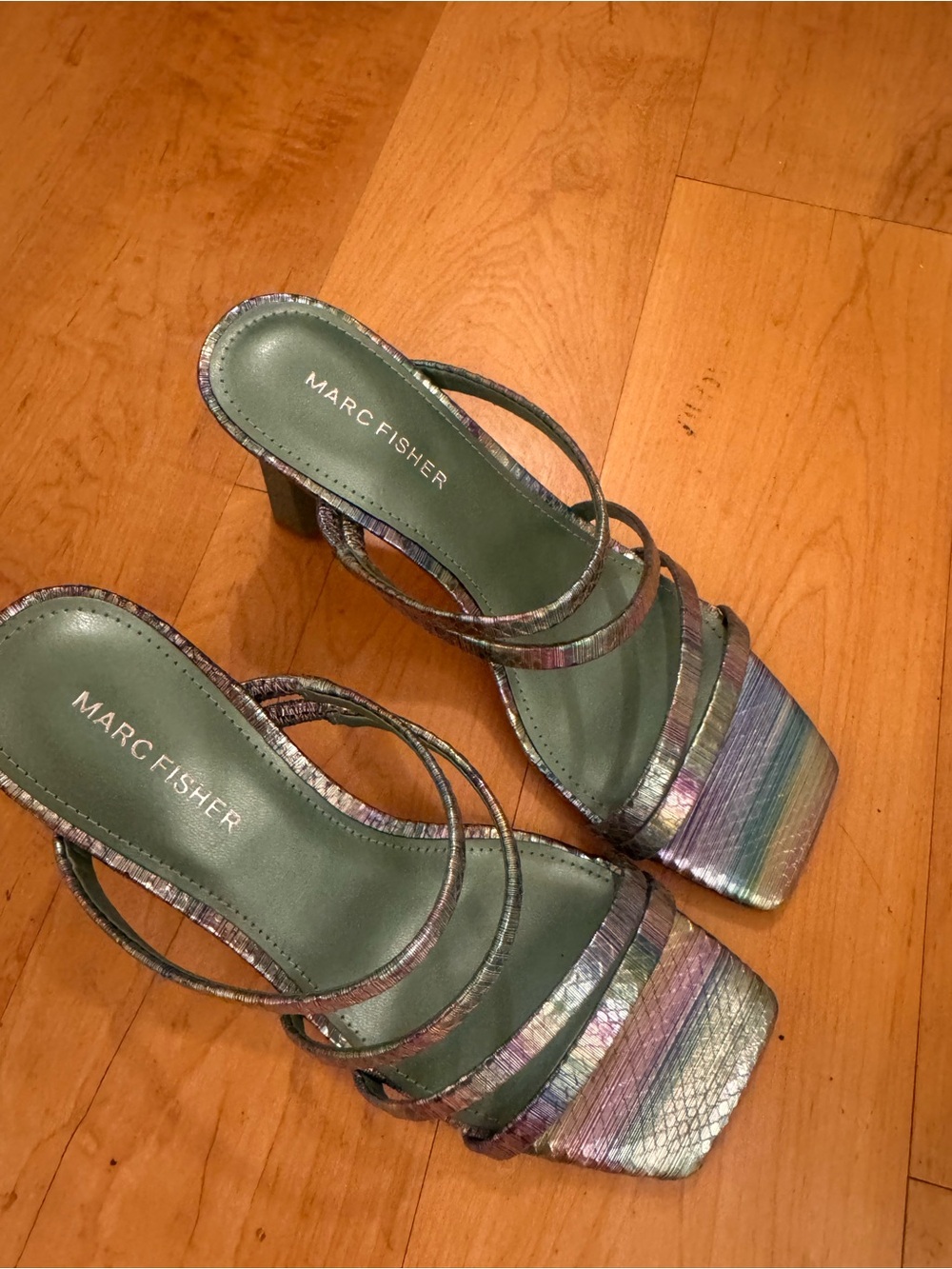 Marc Fisher Green Iridescent Strappy Block Heel Sandals NWT
